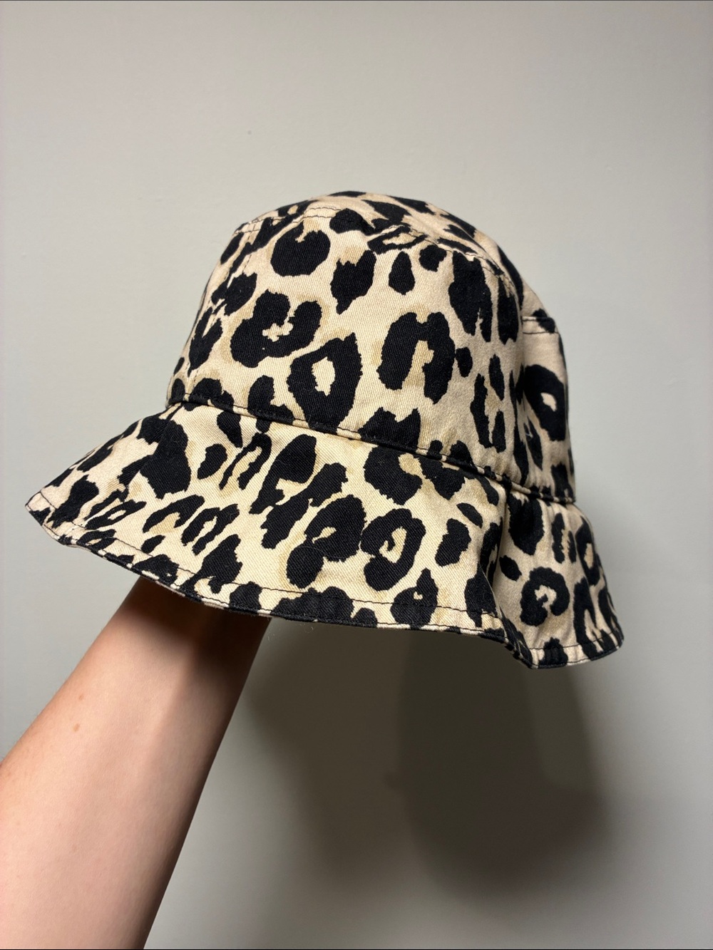 Sanctuary Leopard Print Bucket Hat in Black and Tan